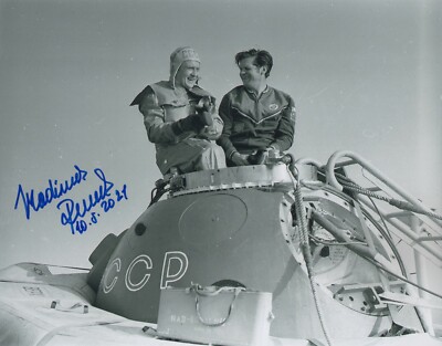 8x10 Original Autographed Photo of Czech Cosmonaut Vladimír Remek