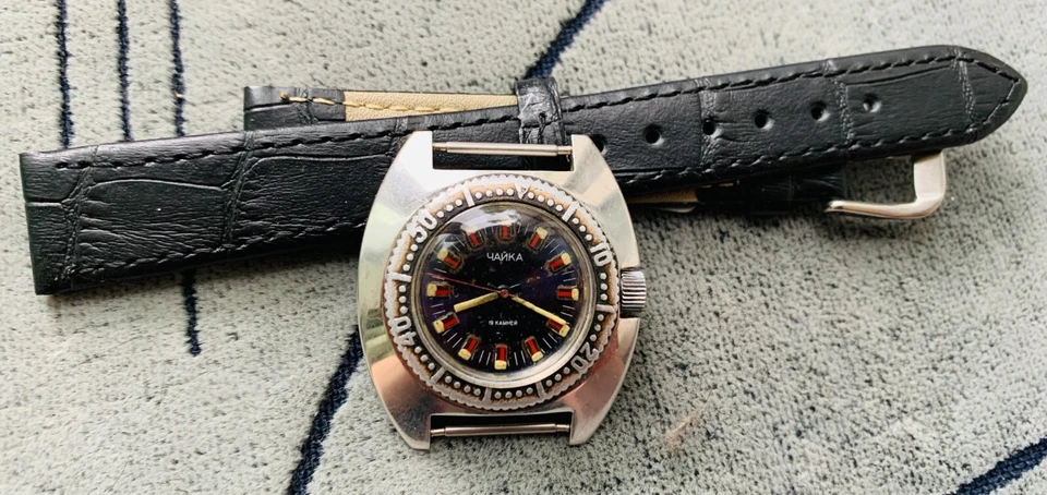Reloj Coleccionable Chaika 19 Joyas Anfibia RRR Uglich Hecho en URSS/Chayka Diver Foto 3 de 4
