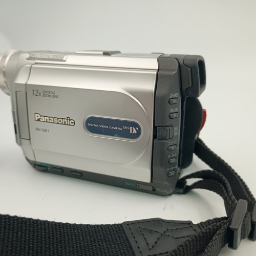 Panasonic NV-DB1 Digital Video Camera Full Set 【Mint】 - Picture 12 of 14