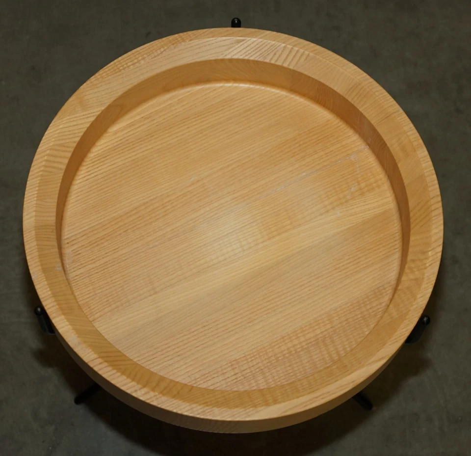 NIDO DE TRES MESAS AUXILIARES SUECAS MOBLER DE MADERA DE FRESNO DISEÑADAS POR CORINNA WARM Foto 3 de 4