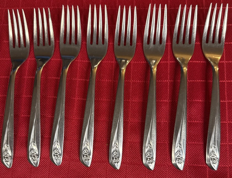 INS55 Acero Inoxidable Internacional Plata Brillante 48 piezas Servicio para 8 + 5 piezas Juego de Servir Foto 3 de 4