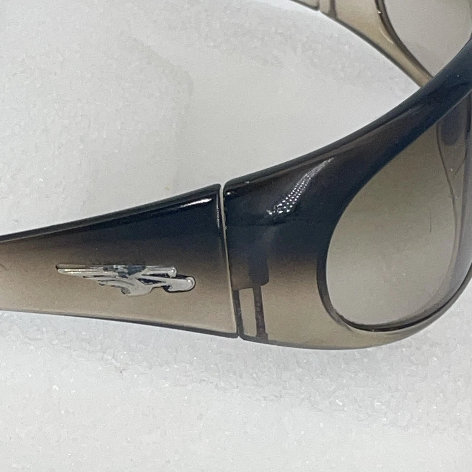 Óculos de sol Arnette envoltório dois tons feito na Itália - Imagem 4 de 4