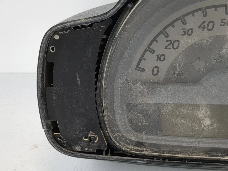 Cuadro de instrumentos velocímetro Smart Fortwo 2012 medidores 1025020-50 U6DEW Foto 3 de 4