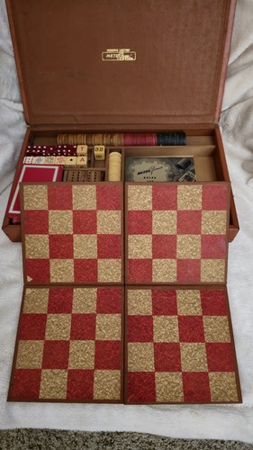 Vintage METRO GAMES All in 1 Gaming Set-Chess, Checkers, Backgammon, Cribbage. - Picture 4 of 12