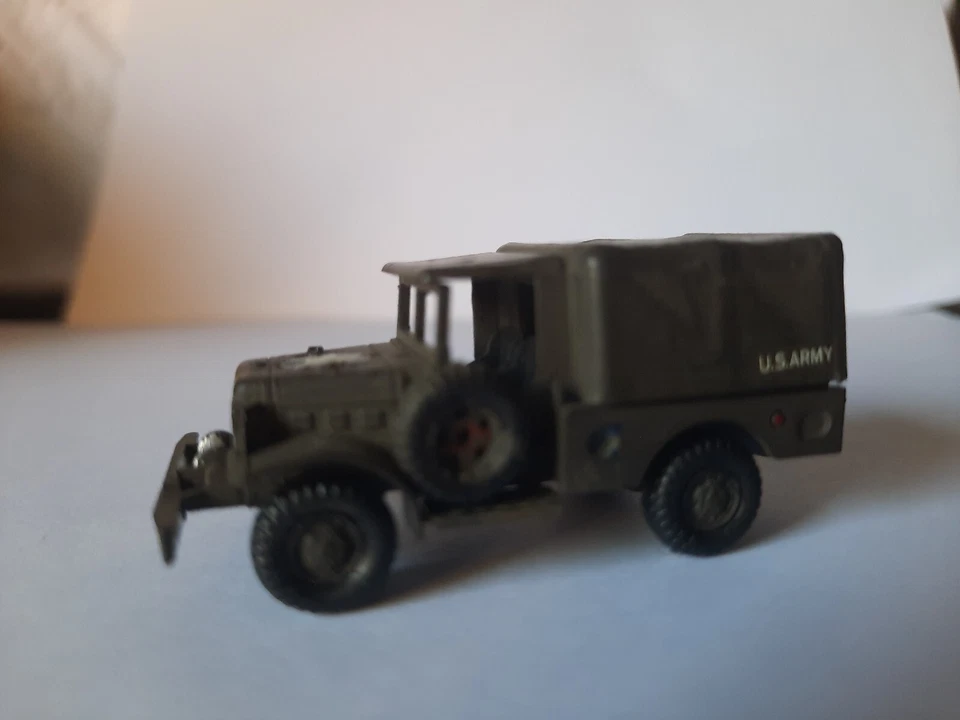 Roco minitanks 1 pz Dodge cargo ,cold war verniciato green NATO scala 1/87 - Immagine 3 di 4