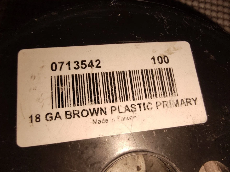 Cable primario de plástico Imperial de 100 pies con 1 conductor 18GA 50V marrón 71353-2 Foto 2 de 4
