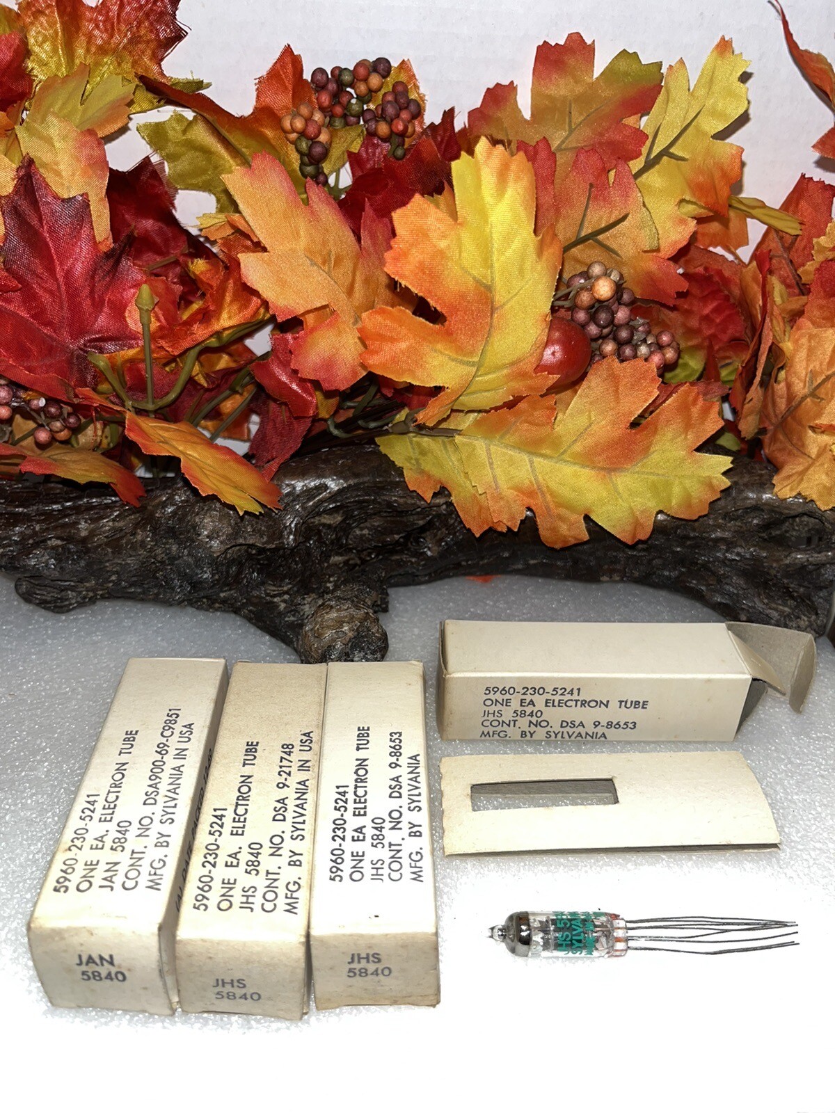 4 NOS/NIB JHS 5840 Subminiature Vacuum Tubes - Pentodes for Audio & Radio