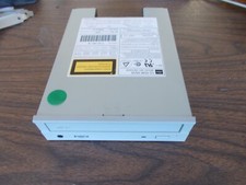 HP A1658-60015 0950-2652 SCSI 4 x cd-rom XM-5401B