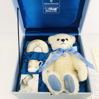 STEIFF WEDGWOOD TEDDYBEAR 2001