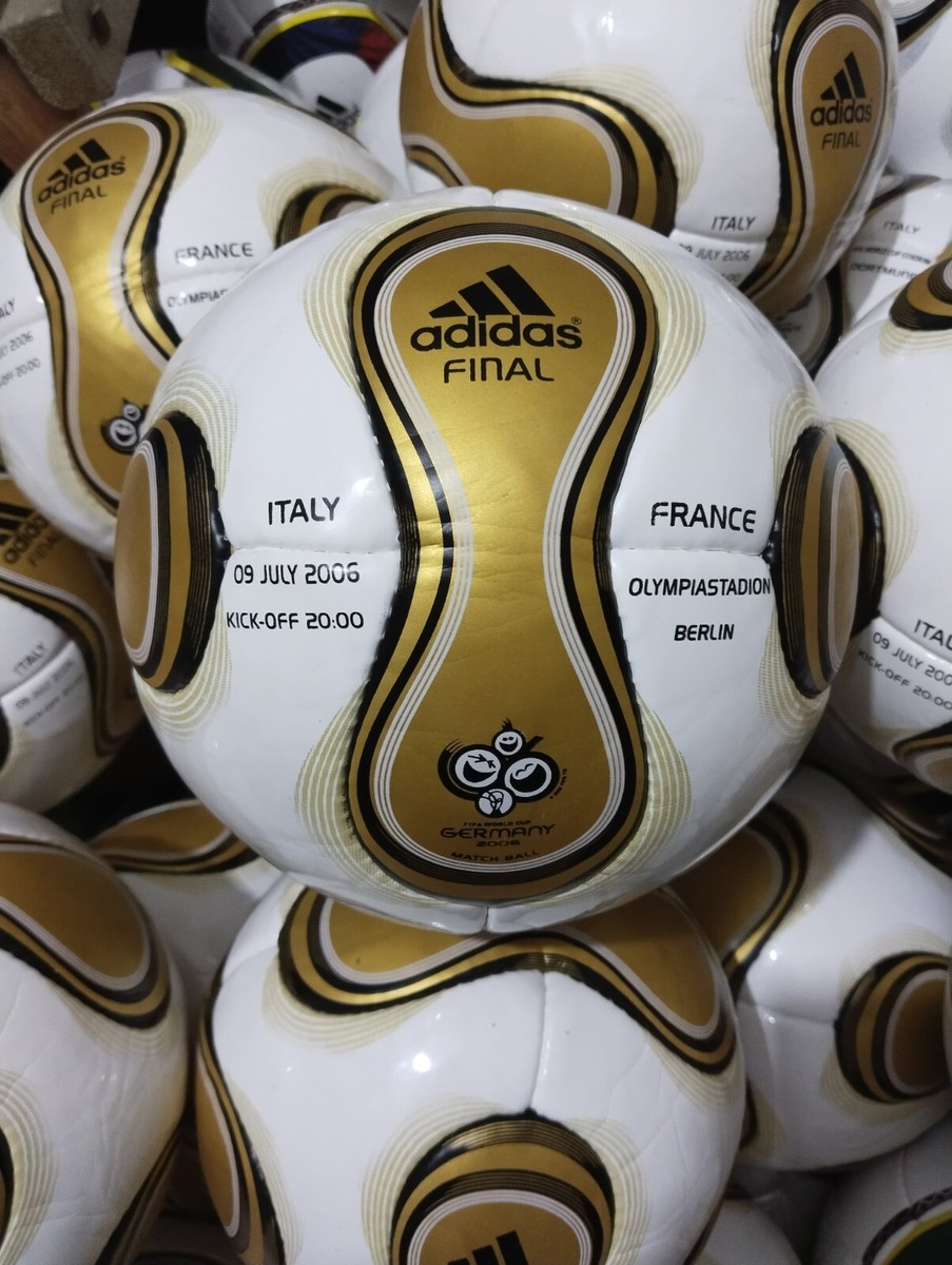 Adidas Teamgeist Berlin FIFA World Cup 2006 Germany Soccer Match