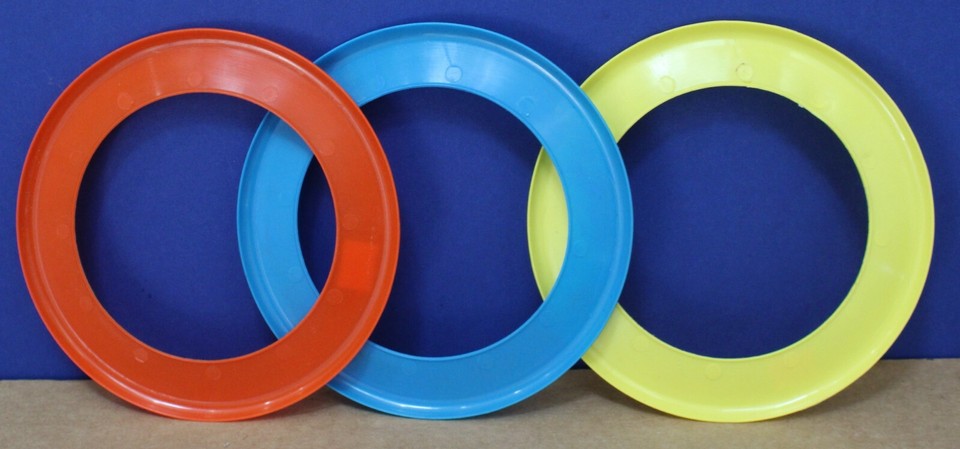 Frisbee Bague Whiz North Pacific 'That Ring Thing' - Taille Réelle 9 1/2'' - Oregon USA