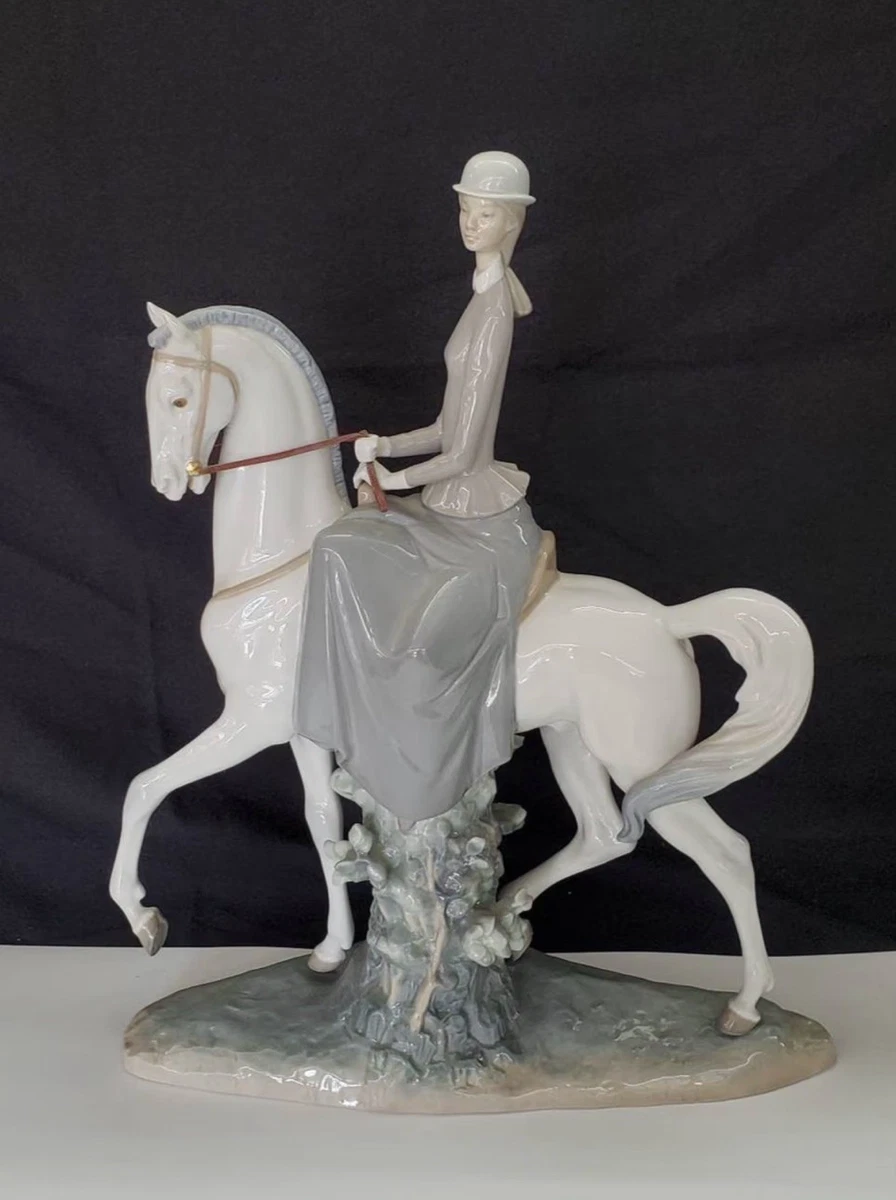 大幅値下げ】【新品未使用】リヤドロ woman on horse Woman Riding