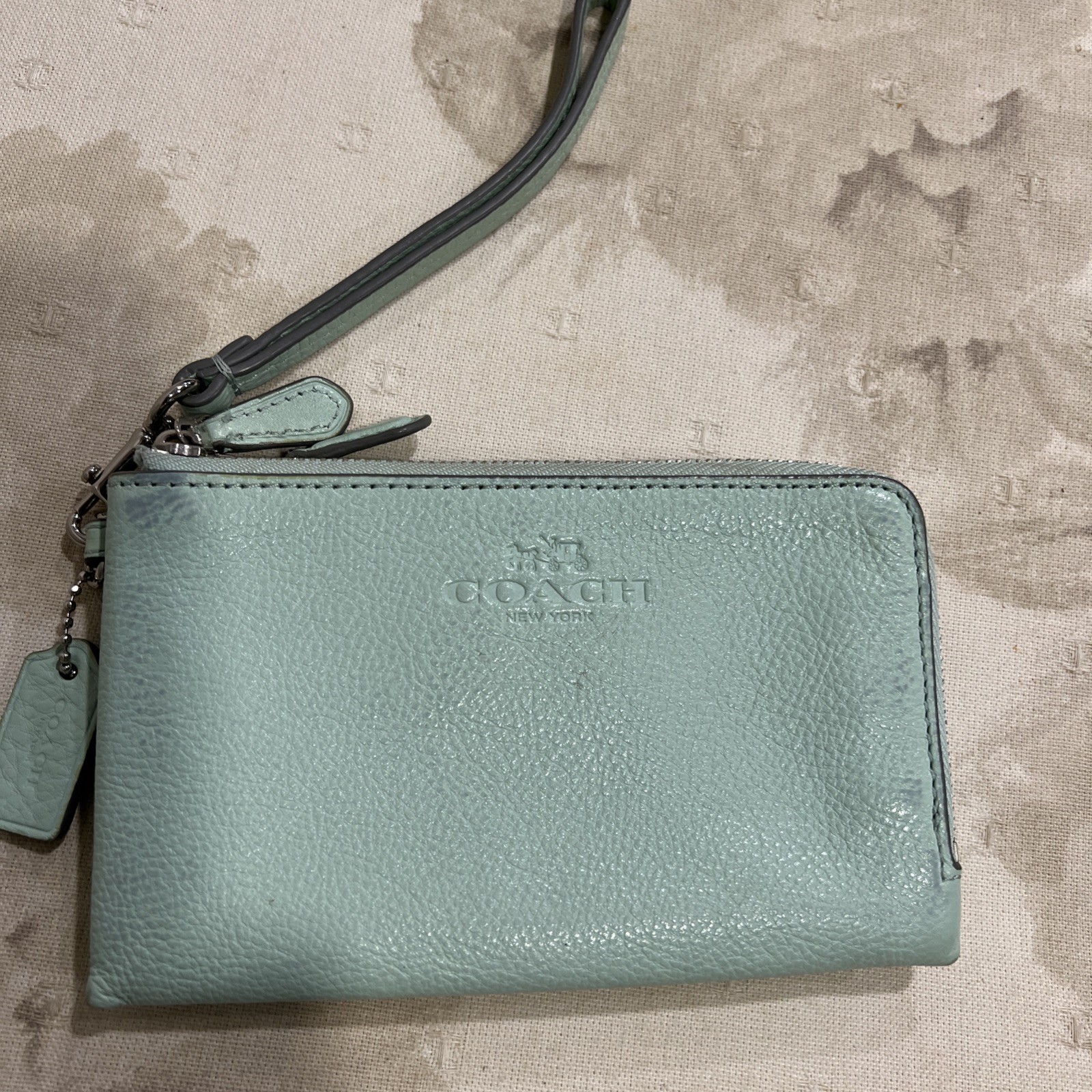 Coach 53089 Pebbled Leather Double Zip Wallet Wristlet Pale Green