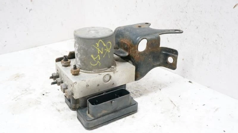 2015-2017 Nissan Pathfinder S 3.5L ABS Anti Lock Brake Pump Control Module - Image 3 of 4