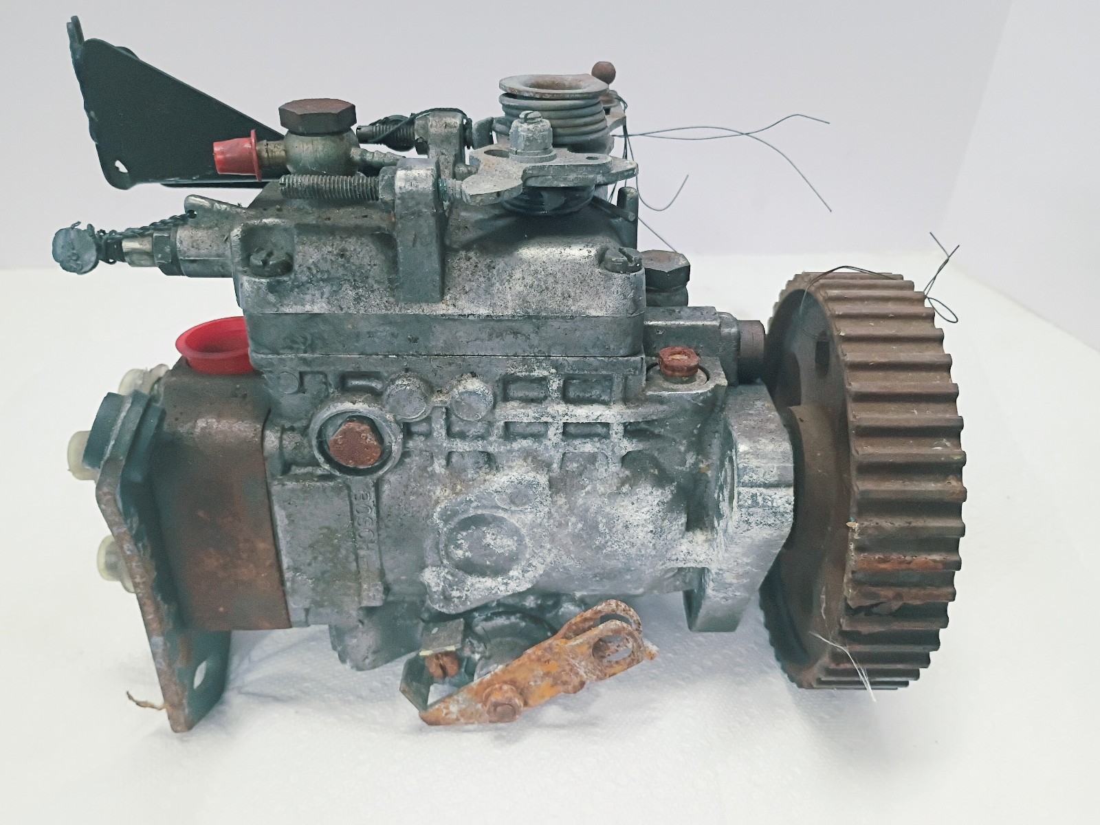 Bosch Fuel Injection Pump VE 4/9 F 2500 R16-2 068180 107 A NR 0 460 494 005