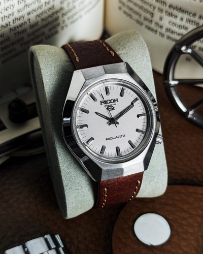Vintage Ricoh Quartz - 572004 - White Dial - 1974 JDM