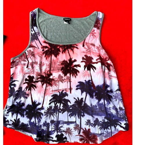 Plus Sz 2x Torrid Tank Top & Rainbow Lips Tee Plus Size Palm Trees Print Bundle - Picture 3 of 9