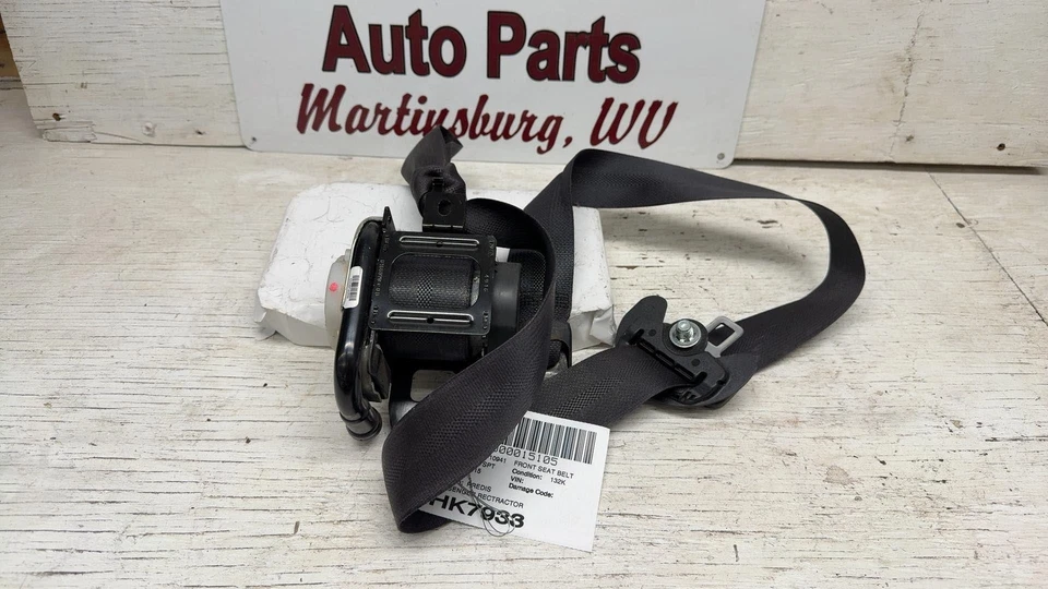 14 15 16 17 18 Mitsubishi OUTLANDER SPORT Front Seat Belt Foto 2 de 4