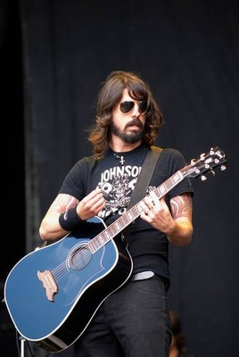 Dave Grohl And 606 And Foo Fighters Playing Acoustic Show Under Th- Old Photo 6