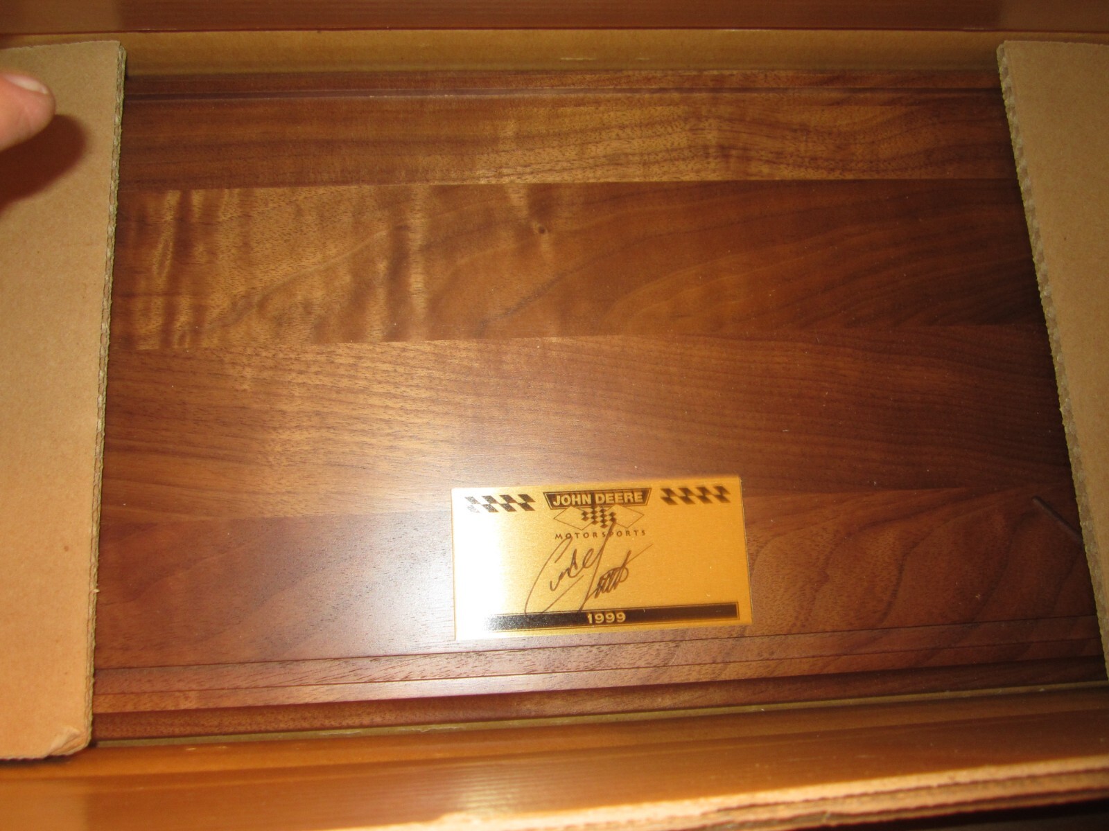 Picture 5 of 6