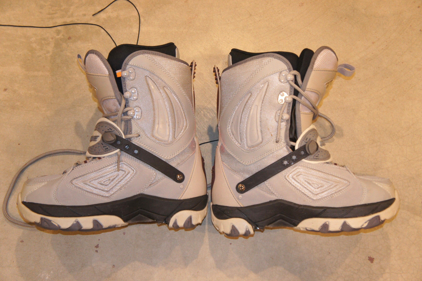 ride haze snowboard boots