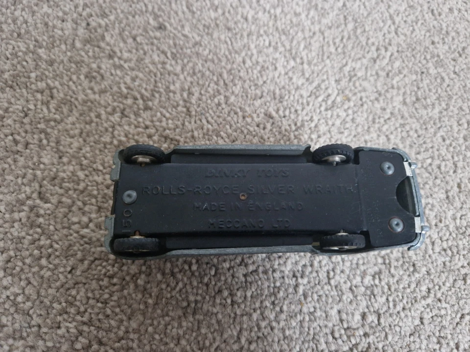 VINTAGE 1960'S DINKY TOYS 150 ROLLS ROYCE SILVER WRAITH CAR USED - Image 3 of 3