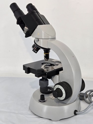 Zeiss West Germany KF2 Microscope - Picture 5 of 16