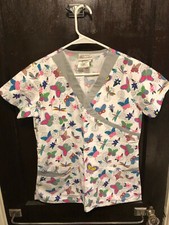 Uniform Advantage UA Scrubs Women's Butterfly Scrub Top Size Small NWOT NEW