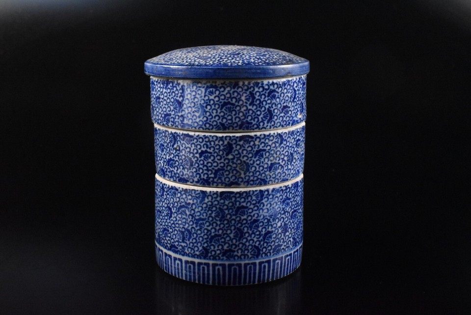 K4210 Japanese Old Imariware Blue&White LIDDED CONTAINER CONTAINER eBay