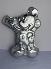 Official 1995 Disney Mickey Mouse Wilton Alum...
