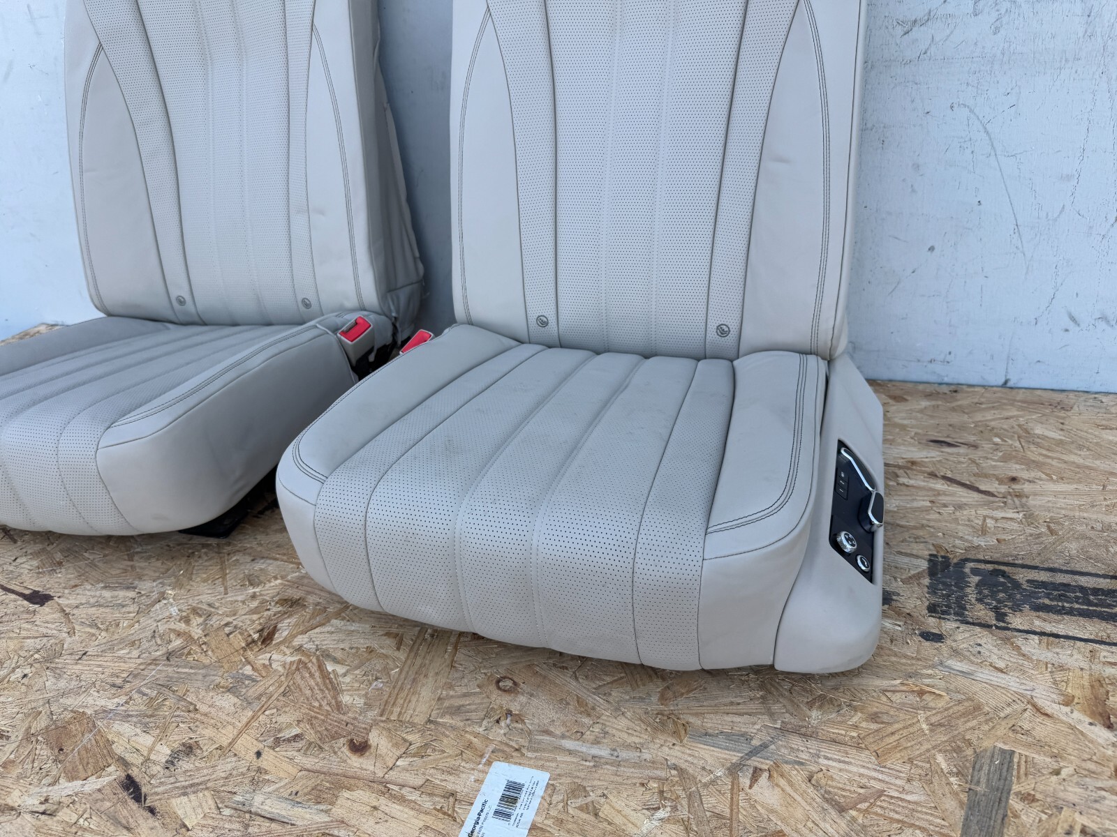 REAR LEFT RIGHT SEAT SEATS TAN CHIAR BENTLEY FLYING SPUR OEM (2013-2018)