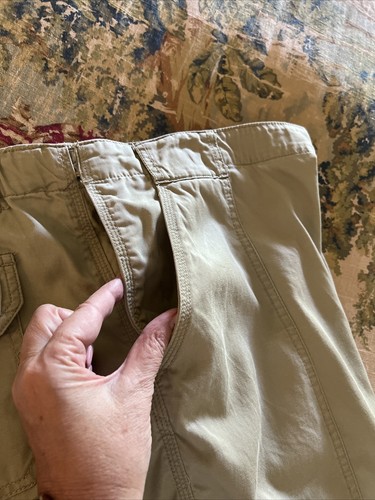 Pantalones cortos de carga Tommy Bahama $110 caqui bronceado elásticos mezcla Lyocell 44 - Imagen 11 de 12