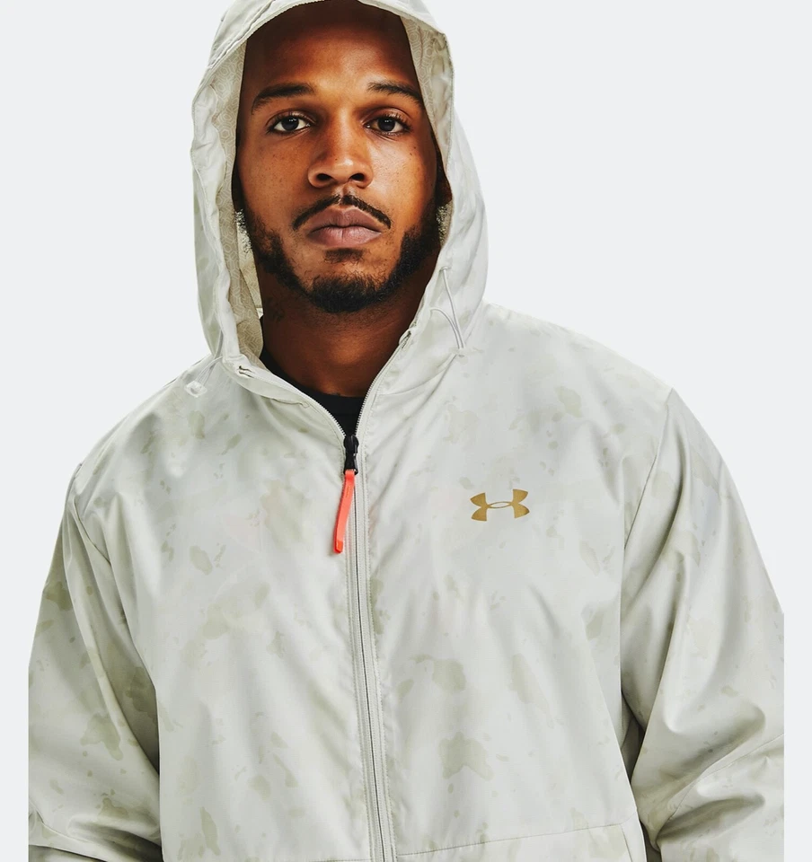 Chaqueta cortavientos Under Armour RECOVER Legacy para hombre Upstream camuflada talla S pequeña Foto 3 de 4