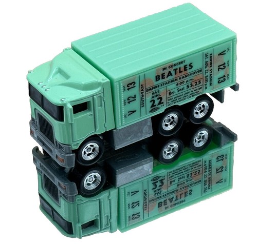 Hot Wheels Quick D-Livery - With the Beatles - 2019 Pop Culture A