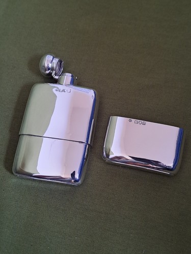 Solid Silver Hip Flask with Cup. William Neale & Sons, London 1897.