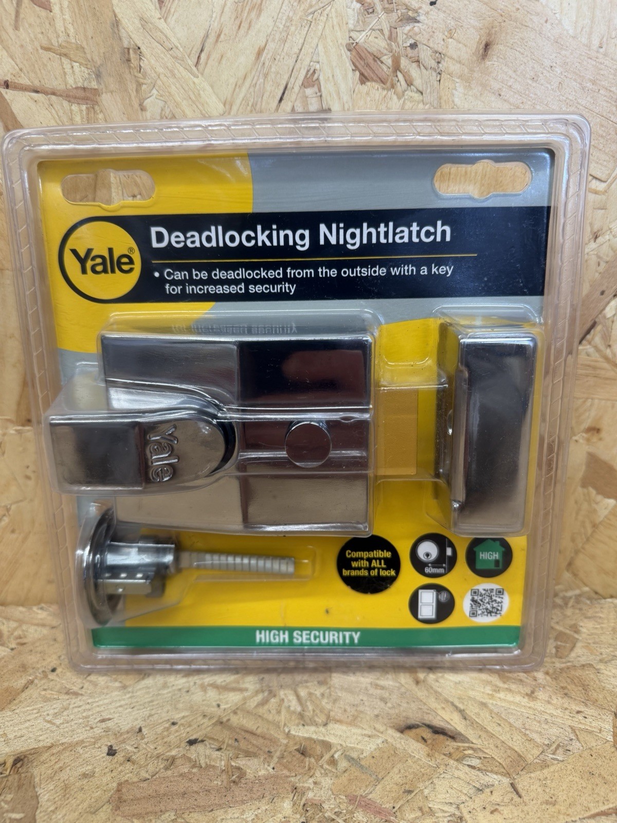 Yale Deadlocking Night Latch - Chrome - P-89-CH-CH-60 - Brand New