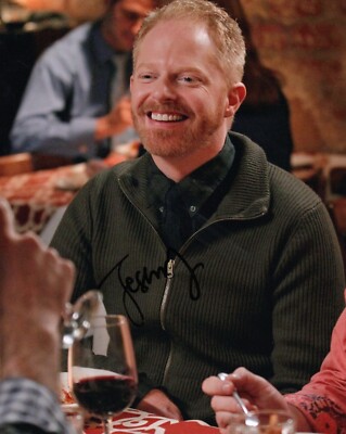 JESSE TYLER FERGUSON SIGNED PHOTO (1) MODERN FAMILY