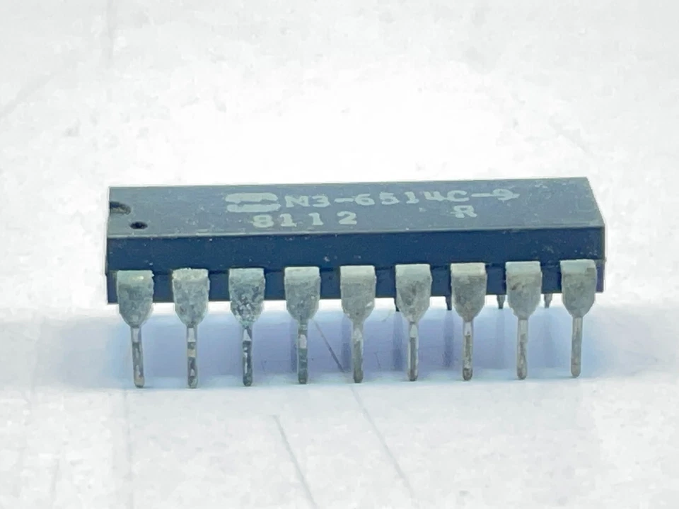 Harris N3-6514C-9 8112 R Supervisory Circuit Voltage Detector DIP-18 Pack of 4 - Image 2 of 4