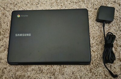 Samsung ChromeBook 11.6'' (16GB eMMC, Intel Celeron N3050, 1.60 GHz, 2GB) Laptop