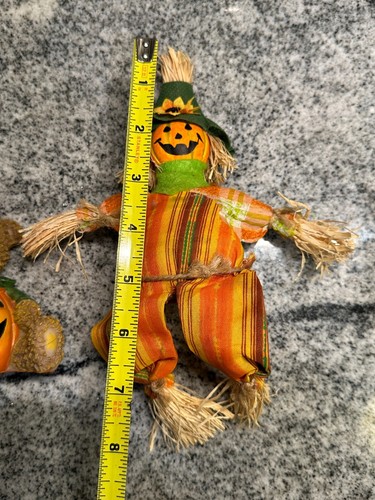 PAIR OF HALLOWEEN DECOR LOT - INCLUDES BEAR AND STRAW SCARECROW - PUMPKIN BEAR - Picture 15 of 16