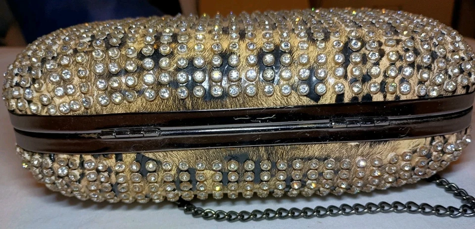 Cartera sin asas con nudillos - Estampado de leopardo - Muy brillante - Tiene cadena 4 bandolera Foto 3 de 4