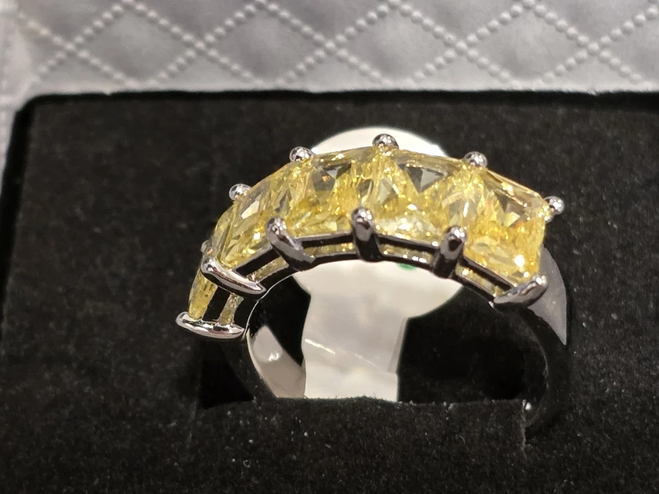 Bomb Party Talla 8 "The Eliza Ring" Limón Circonita cúbica sobre Rodio RG48974 Foto 4 de 4