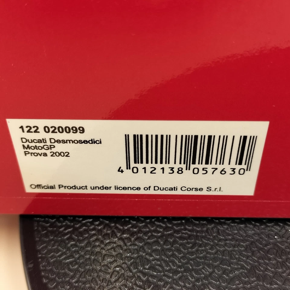 MINICHAMPS 1/12 Ducati Desmosedici MotoGP Prova 2002 122020099 diecast metal - Image 2 of 4