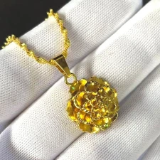 VTG Flower Gold-plated? (NOT SURE) Gold Tone Pendant Necklace marked '999'