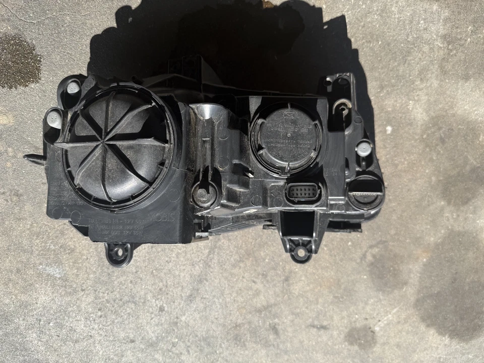 Faro HID de xenón del lado izquierdo del conductor Chrysler 300 2011-2014 con AFS OEM Foto 2 de 3