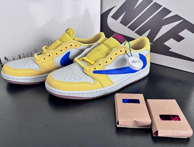 Nike Air Jordan 1 Low Sneaker EU 43 Gelb/Blau/Weiß Travis Scott Canary Neu