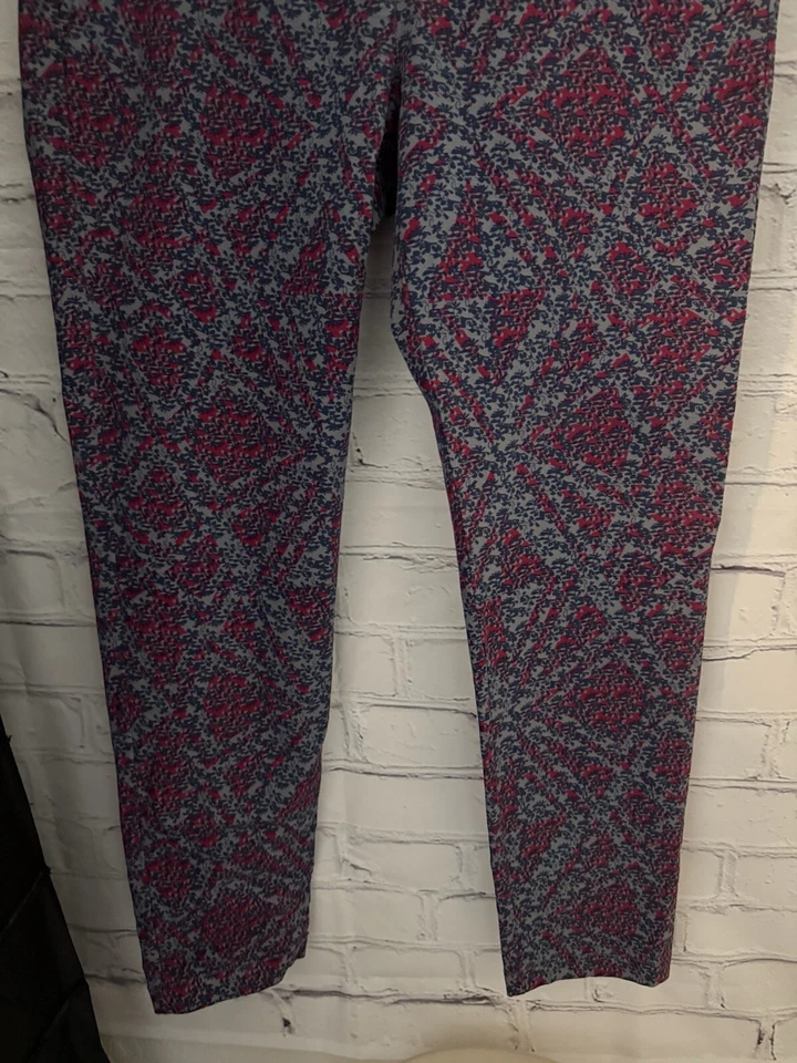 CAbi Palm Beach Floral Crop Pants Size 8 Style #806 Blue & Pink EUC - Image 3 of 4