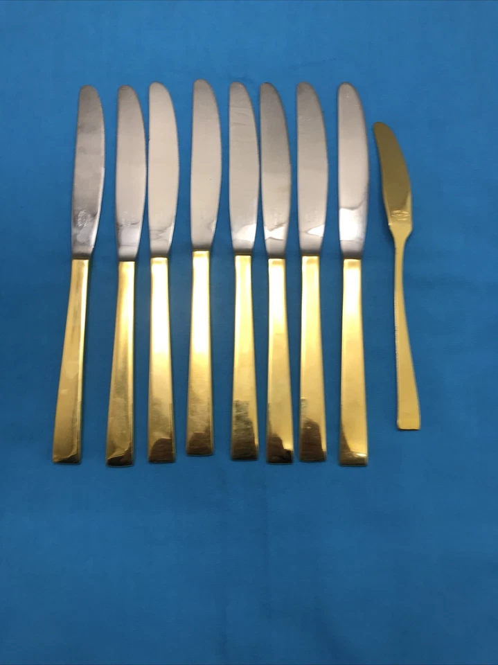 Cuchillos y esparcidores Cosmos de acero inoxidable galvanizados en oro 9 piezas Foto 3 de 4