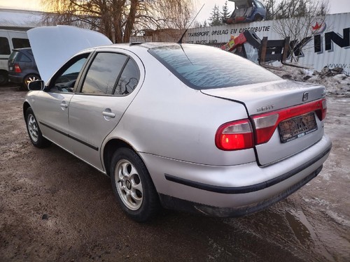 1m0863243m Innenausstattung 26083 Seat Toledo DE1853424-52 - Bild 8 von 9