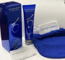 ZO Skin Health Dual Action Scrub 2oz 58g + ZO Exfoliating Mitt